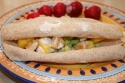 http://www.passionrecettes.com/voirRecette-Pita-a-la-salade-de-poulet-et-mangue-38507.html