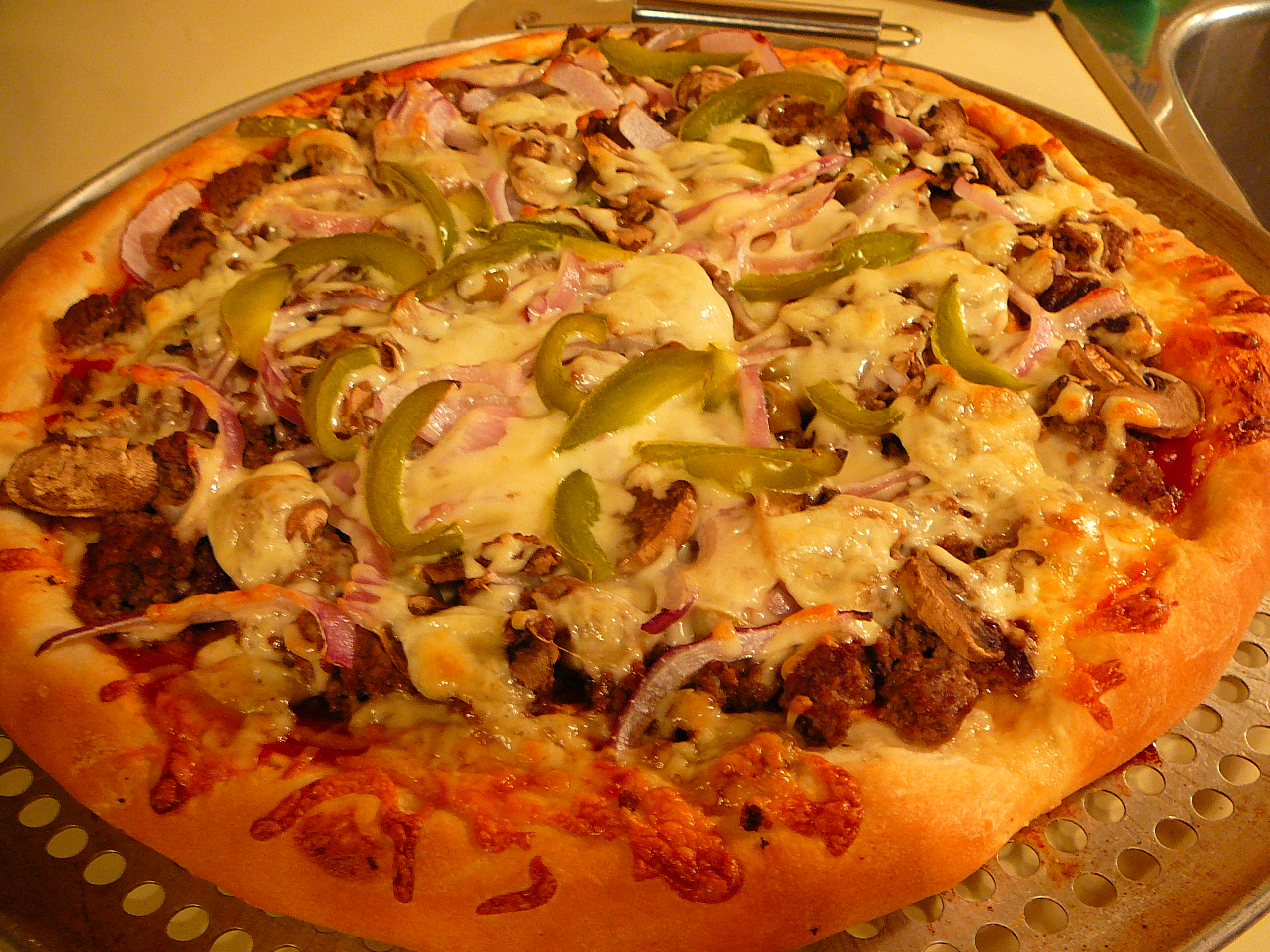 Pizza Au Steak Hach