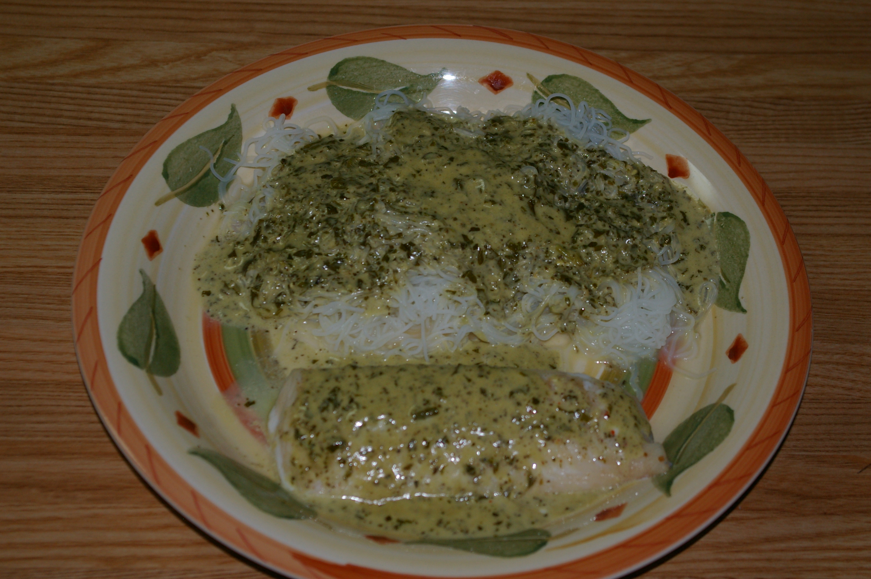 Longe De Morue, Sauce Crmeuse Au Pesto Sur Nid De Vermicelles De Riz