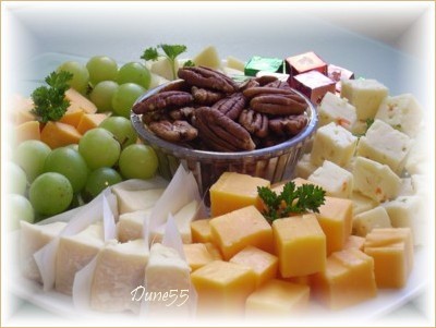 ~ Plateau De Fruits Noix Et Fromages ~