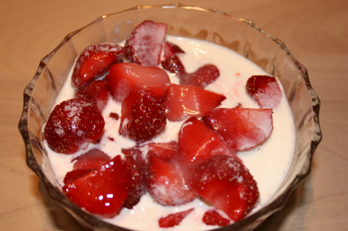 Des Fraises De La Crme Et Un Peu De Sucre