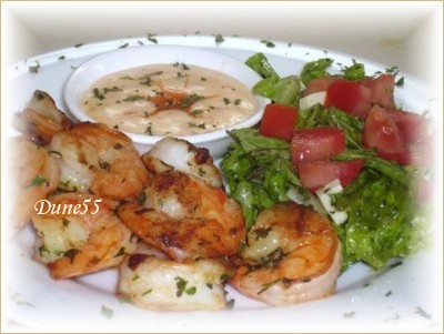 ~ Crevettes- Salade Vert Fromage Et Tomates ~