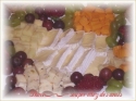 ~ Un Plateau De Fromages Et Des Fruits ~